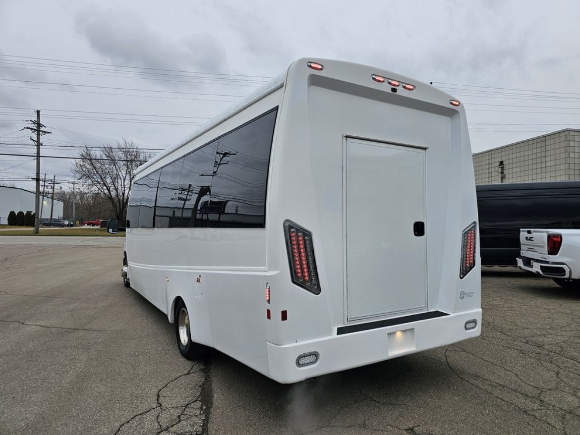 Shuttle Bus for Sale in Erie, PA - Photo 9
