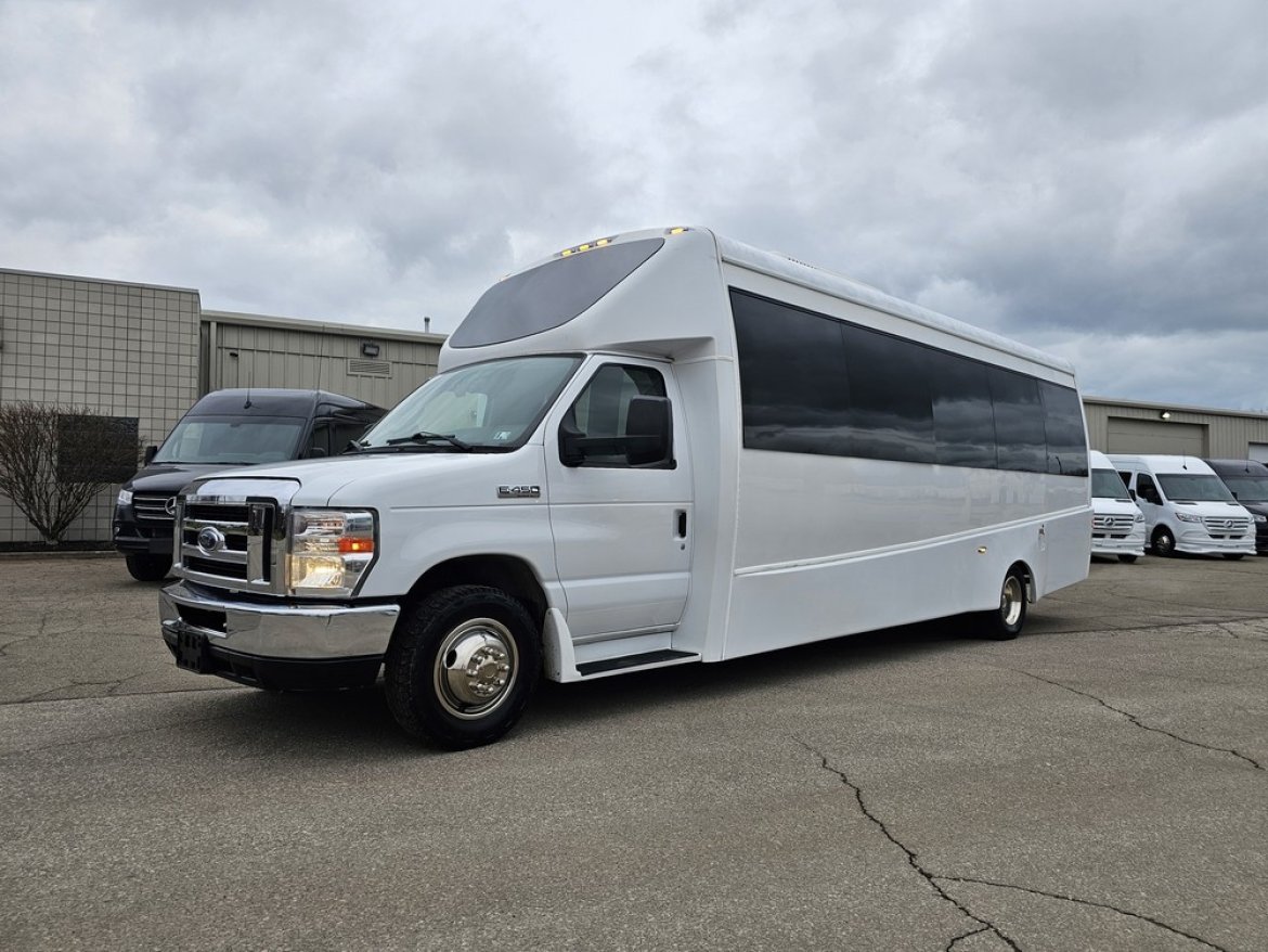 Shuttle Bus for Sale in Erie, PA - Photo 4