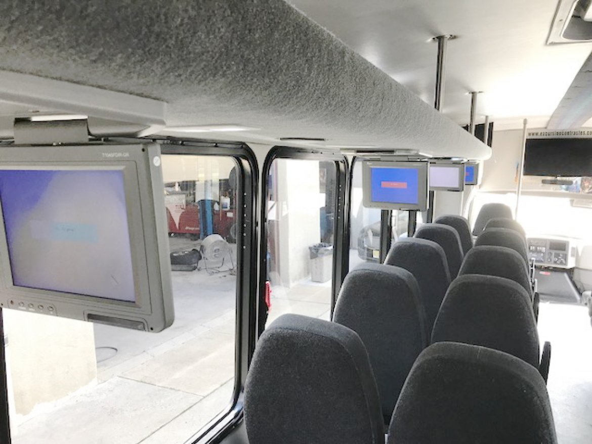 Photo of Shuttle Bus for sale: 2014 International MaxxForce Diesel 34&quot; by Starcraft