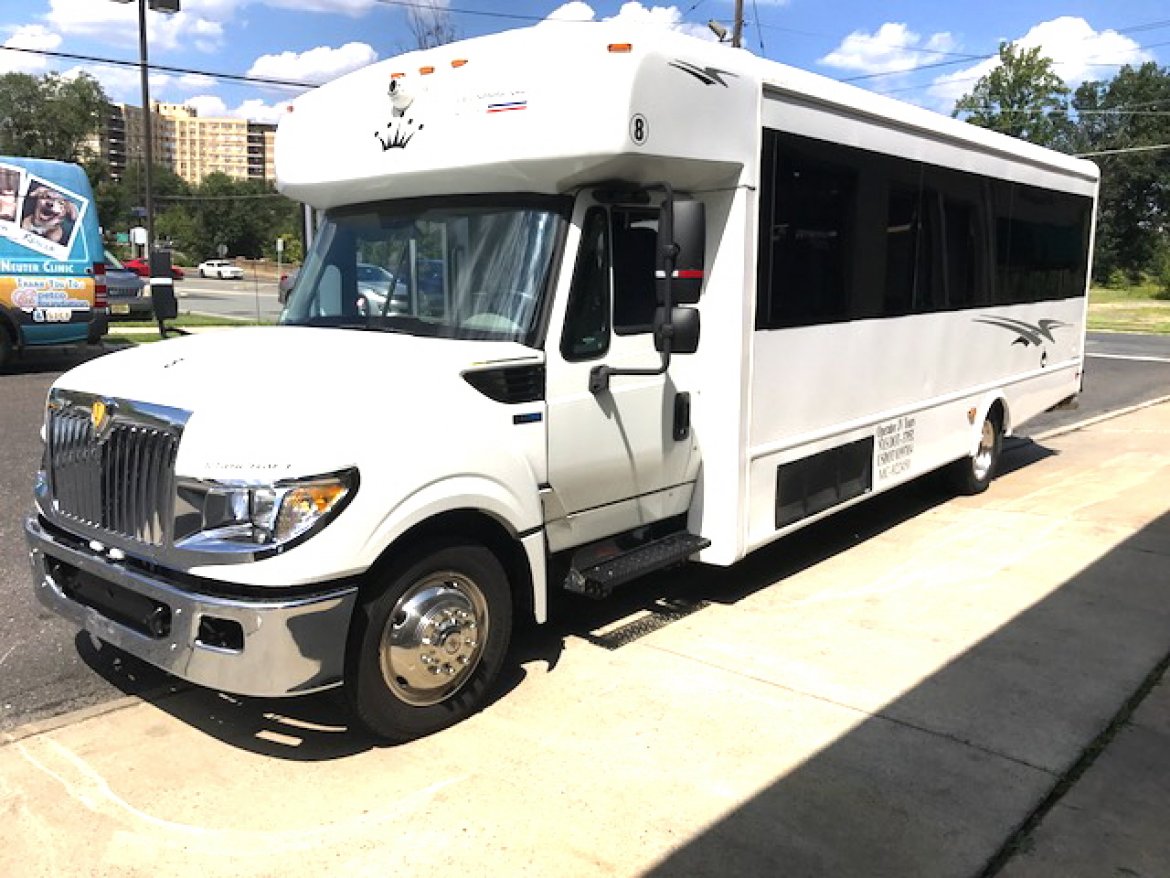 Photo of Shuttle Bus for sale: 2014 International MaxxForce Diesel 34&quot; by Starcraft