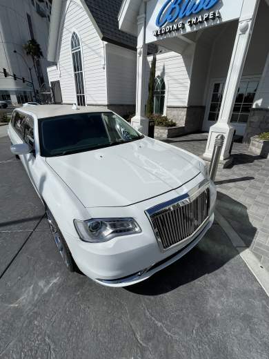 2019 Chrysler 300 Limousine for Sale in Las Vegas, Nevada, US - Photo 3