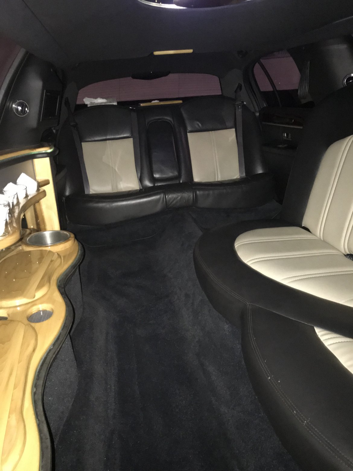 Photo of Limousine for sale: 2011 Lincoln Town Car