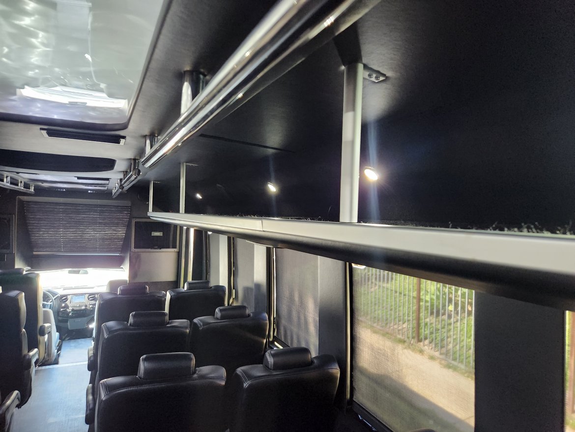 Executive Shuttle for Sale in Fontana, CA - Photo 13