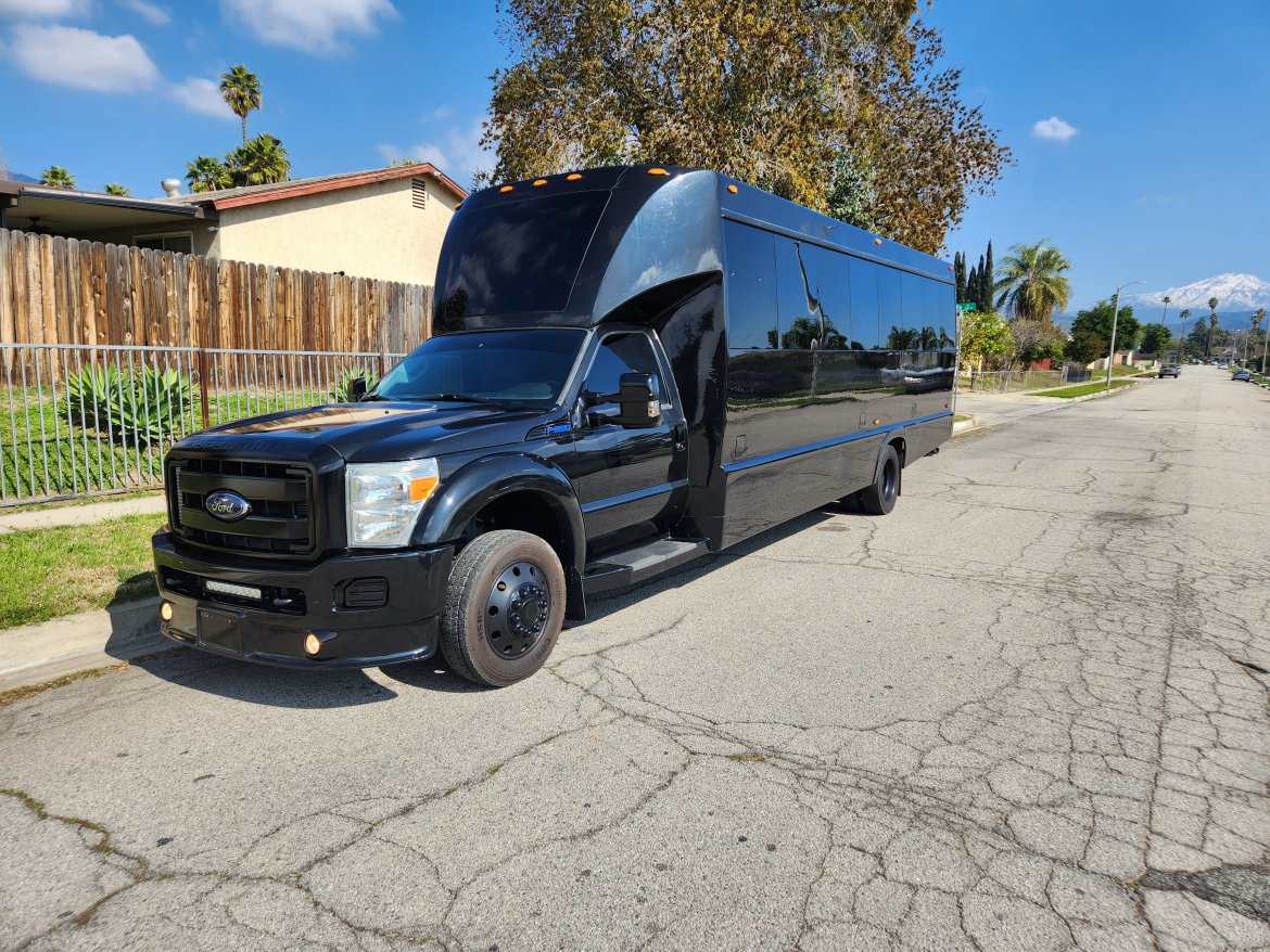 Executive Shuttle for Sale in Fontana, CA - Photo 20