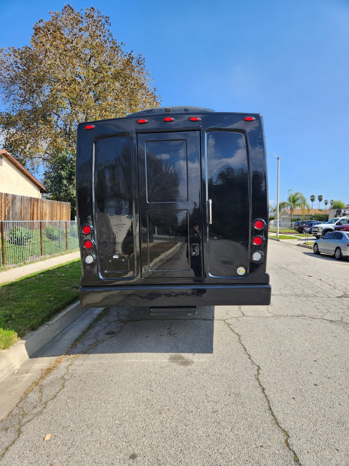 Executive Shuttle for Sale in Fontana, CA - Photo 22