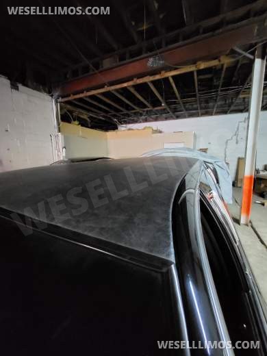 2007 Royal Lincoln Town Car Limousine