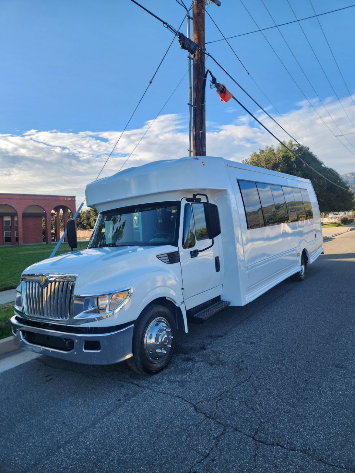 Limo Bus for Sale in Fontana, CA - Photo 2