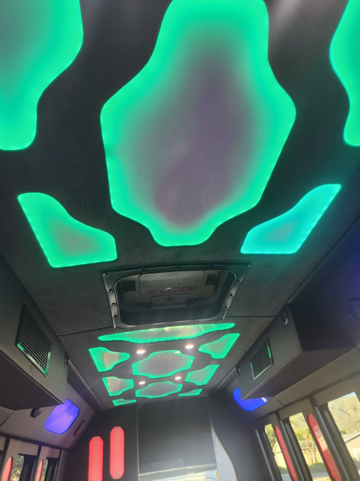Limo Bus for Sale in Fontana, CA - Photo 13