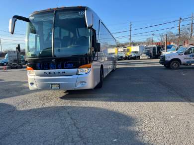 2011 Setra Mercedes Coach S417 Motor Coach  56 Pax new PAINT last June & low price TO GO Fast