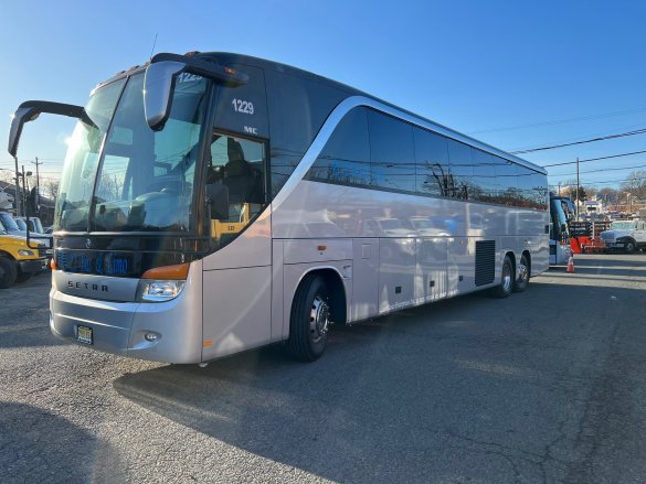 2011 Setra Mercedes Coach S417 Motor Coach  56 Pax new PAINT last June & low price TO GO Fast