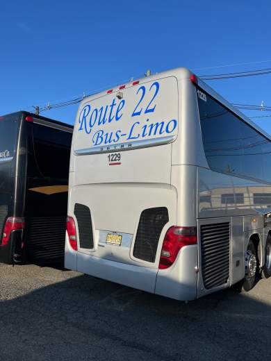 2011 Setra Mercedes Coach S417 Motor Coach  56 Pax new PAINT last June & low price TO GO Fast