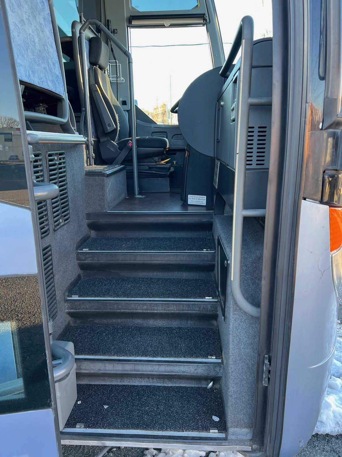 Motorcoach for Sale in Hillside, NJ - Photo 17