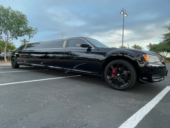 2014 Chrysler 300 Limousine for Sale in Chandler, AZ - Main Photo
