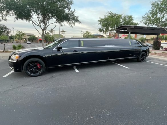 2014 Chrysler 300 Limousine for Sale in Chandler, AZ - Photo 2