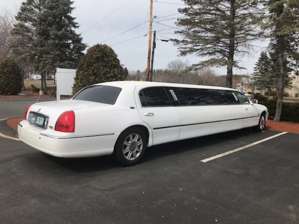 Photo of Limousine for sale: 2005 Lincoln TOWN CAR 120&quot; by ROYAL