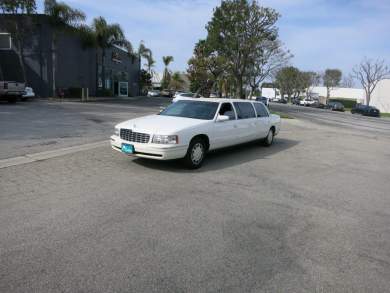 1999 Superior Coach Cadillac Deville 6-Door Limousine