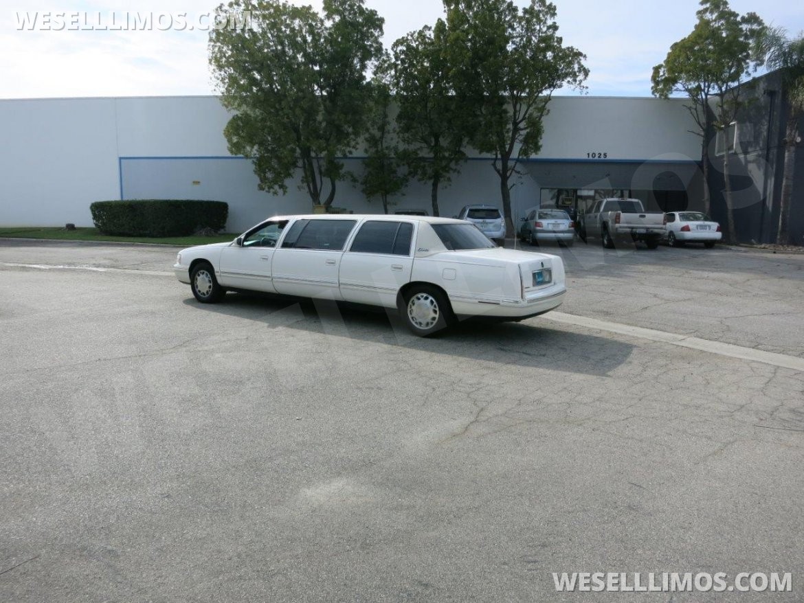 1999 Superior Coach Cadillac Deville 6-Door Limousine - Photo 4