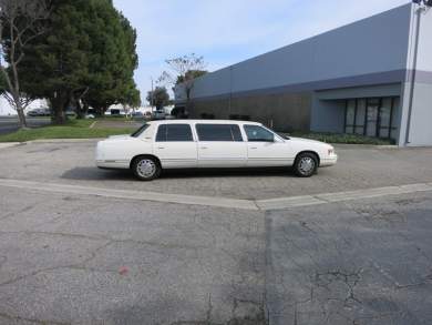 1999 Superior Coach Cadillac Deville 6-Door Limousine