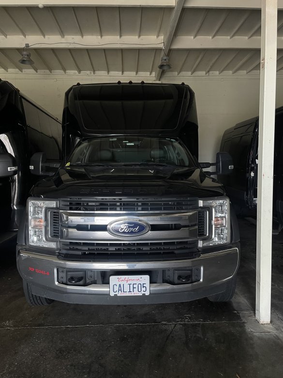 2018 Ford F-550 Limo Bus Limo Bus for Sale in Vacaville, CA - Photo 2