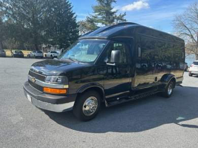 2015 Chevrolet Vanterra Shuttle Bus for Sale in Leesport, PA - Photo 2