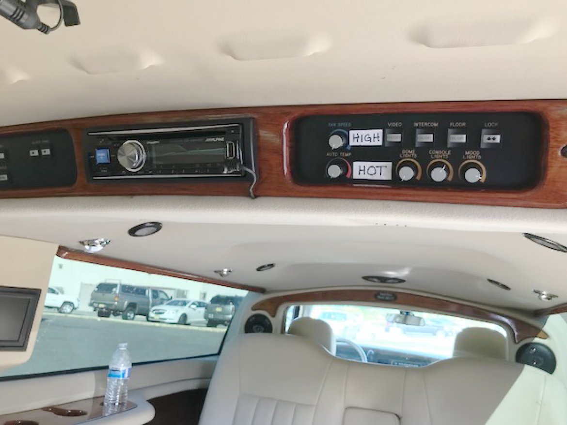 Photo of Limousine for sale: 2007 Lincoln Town-Car 70&quot; by DaBryan