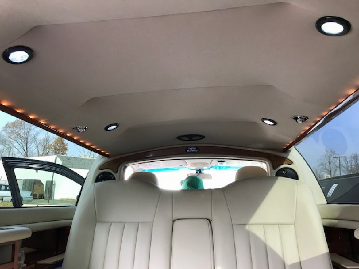 Photo of Limousine for sale: 2007 Lincoln Town-Car 70&quot; by DaBryan