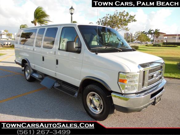 2011 Ford E350 XLT Limousine for Sale in west palm beach, FL - Main Photo