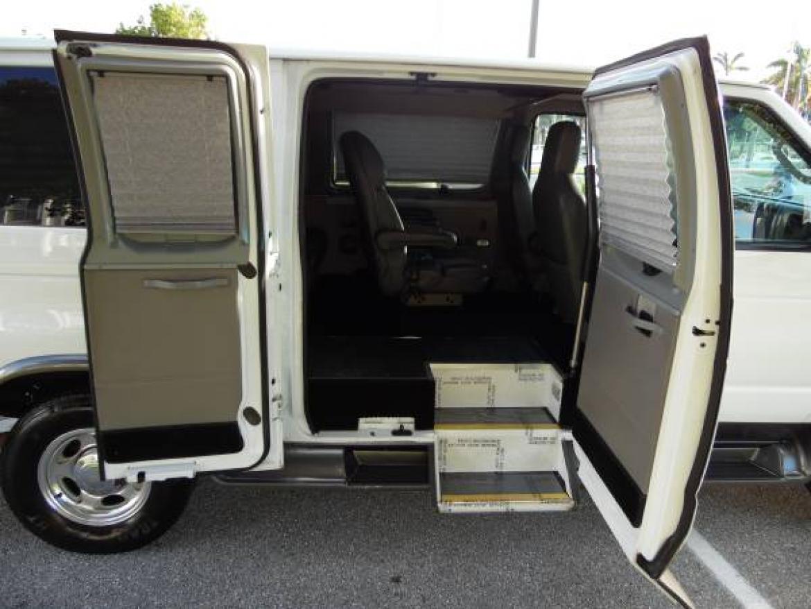 Photo of Limousine for sale: 2011 Ford E350 XLT