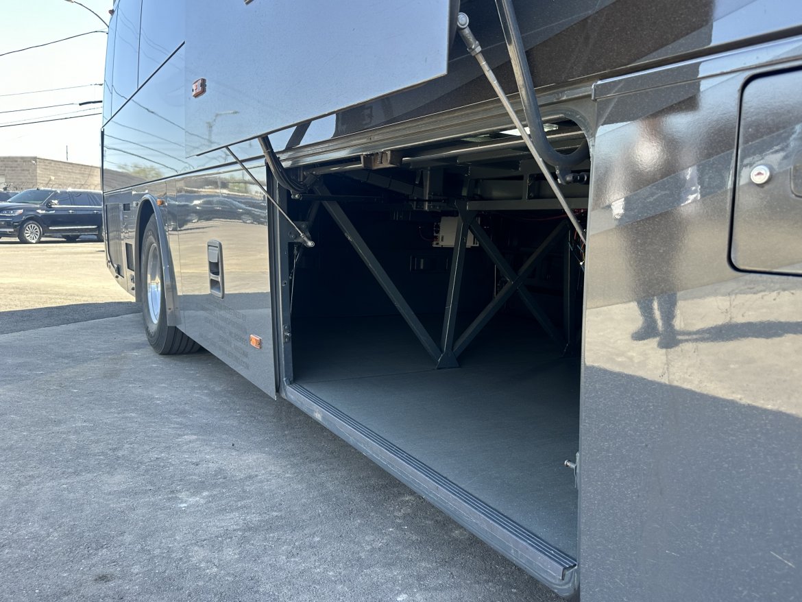 Executive Shuttle for Sale in Phoenix, AZ - Photo 7