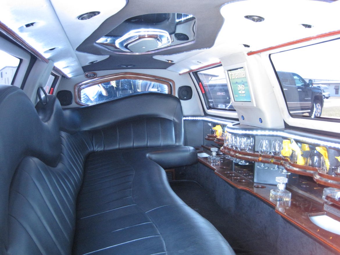 Photo of SUV Stretch for sale: 2007 Ford Expedition 140&quot; by DaBryan Coach Builders
