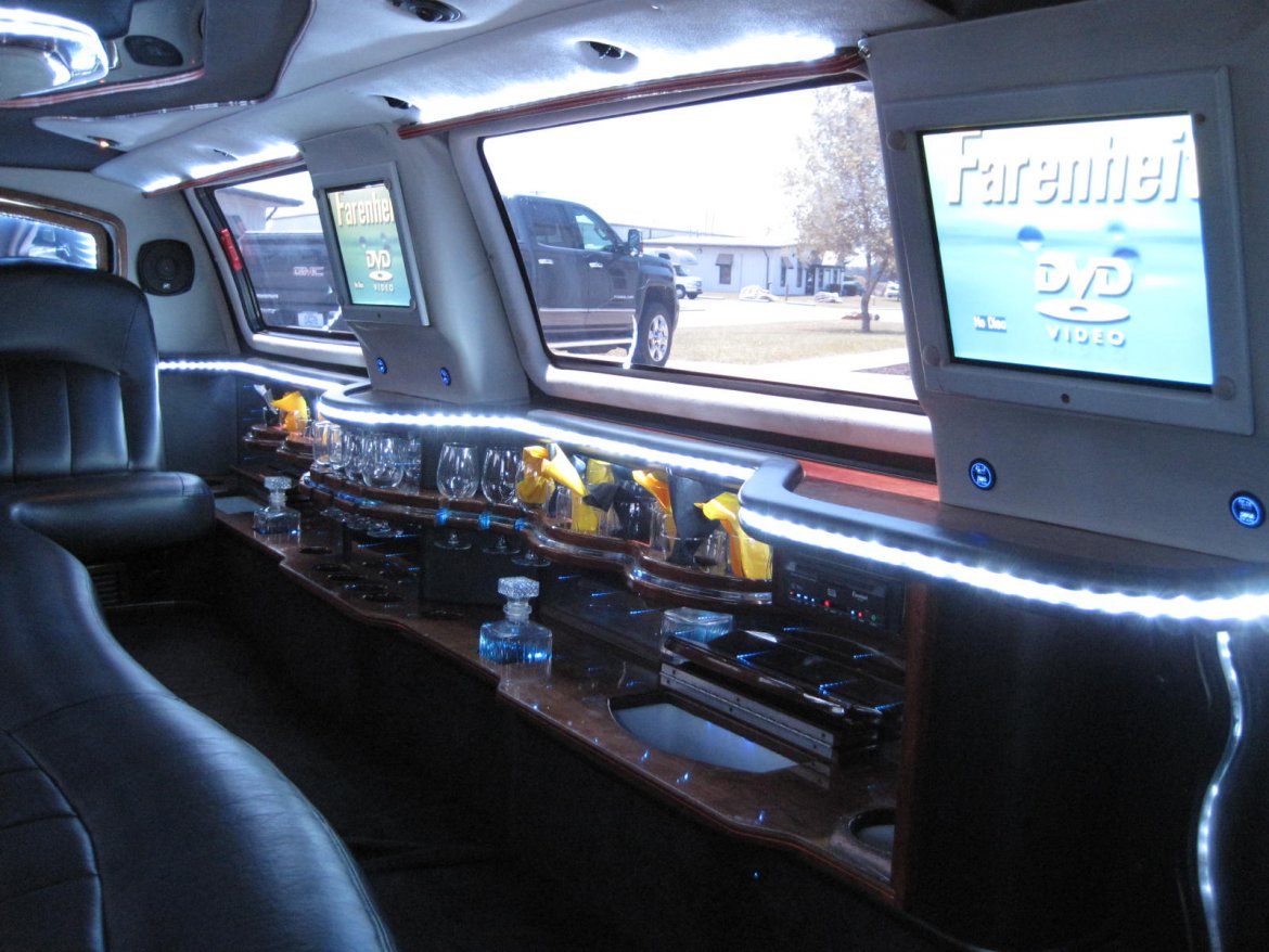Photo of SUV Stretch for sale: 2007 Ford Expedition 140&quot; by DaBryan Coach Builders
