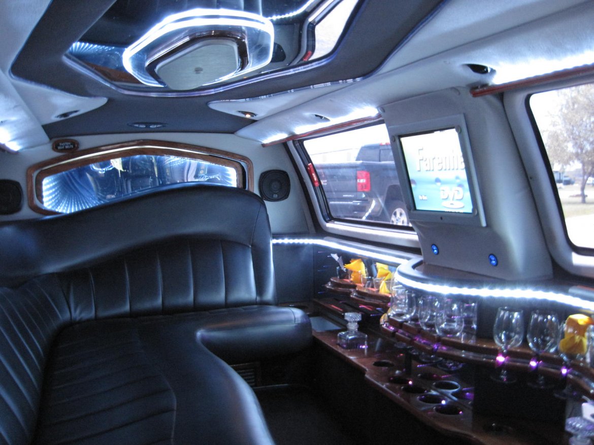 Photo of SUV Stretch for sale: 2007 Ford Expedition 140&quot; by DaBryan Coach Builders