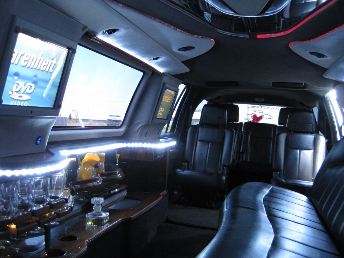 Photo of SUV Stretch for sale: 2007 Ford Expedition 140&quot; by DaBryan Coach Builders