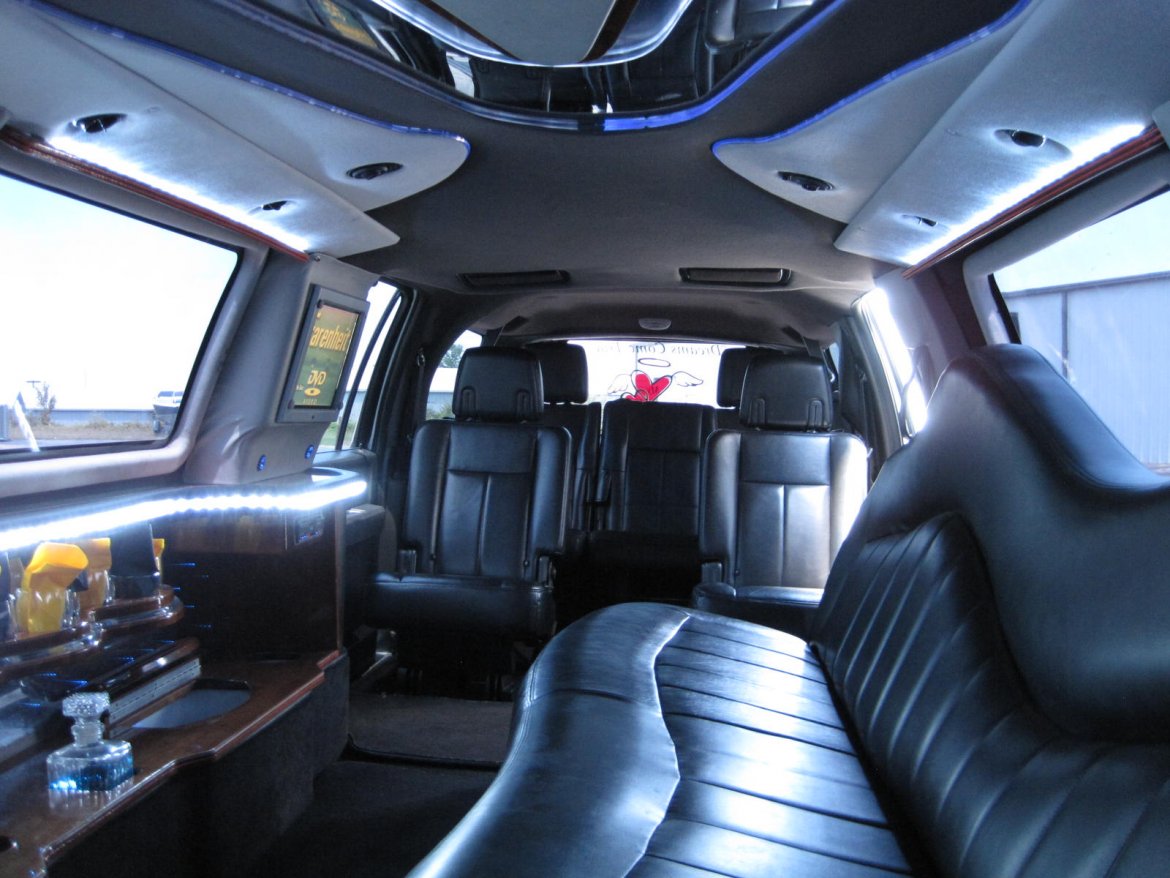 Photo of SUV Stretch for sale: 2007 Ford Expedition 140&quot; by DaBryan Coach Builders