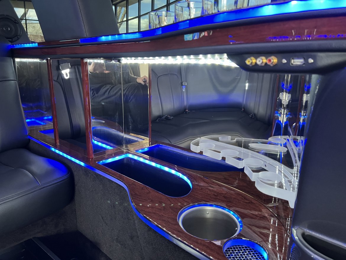 Limousine for Sale in Haverhill, MA - Photo 14