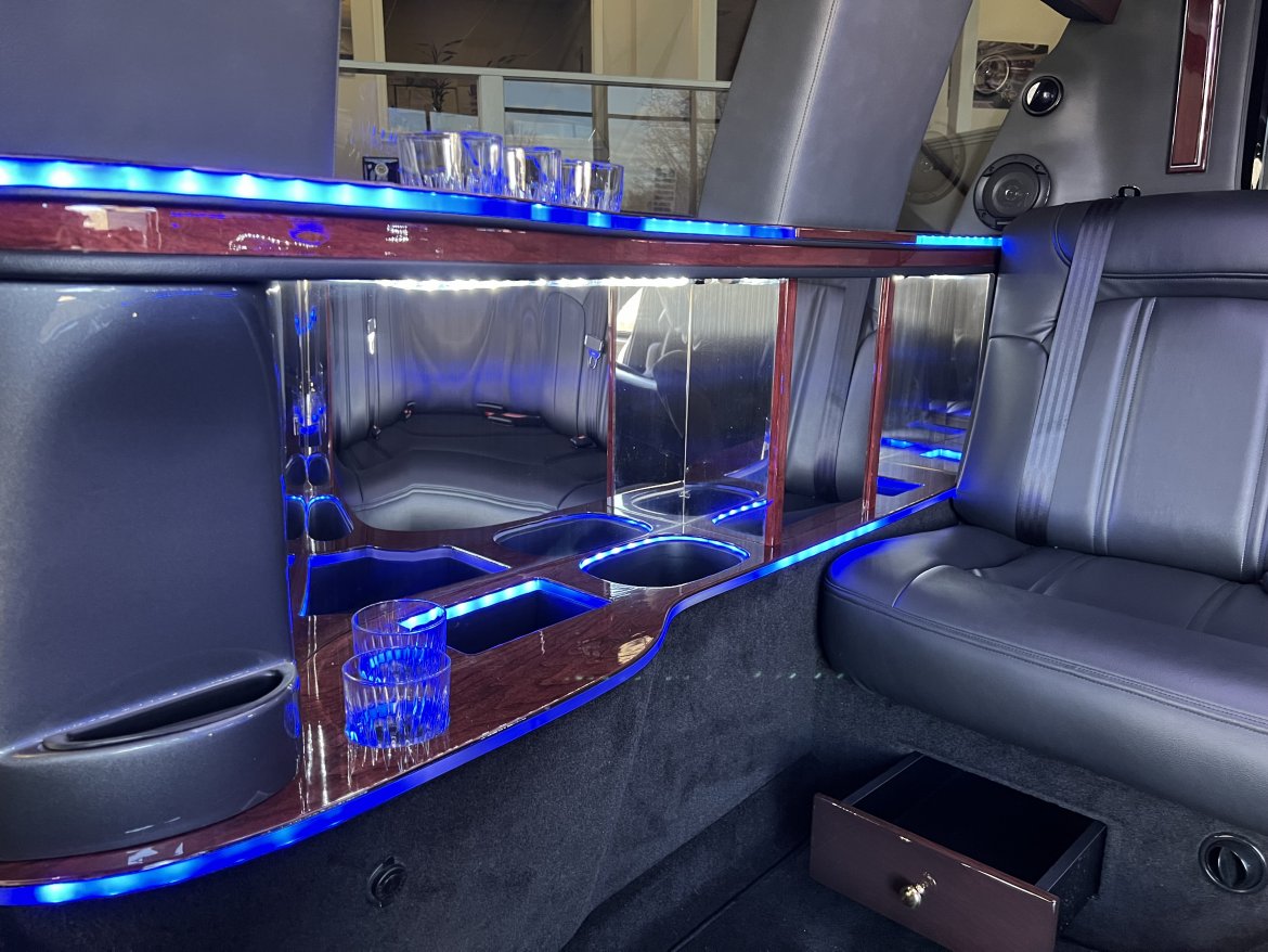 Limousine for Sale in Haverhill, MA - Photo 15