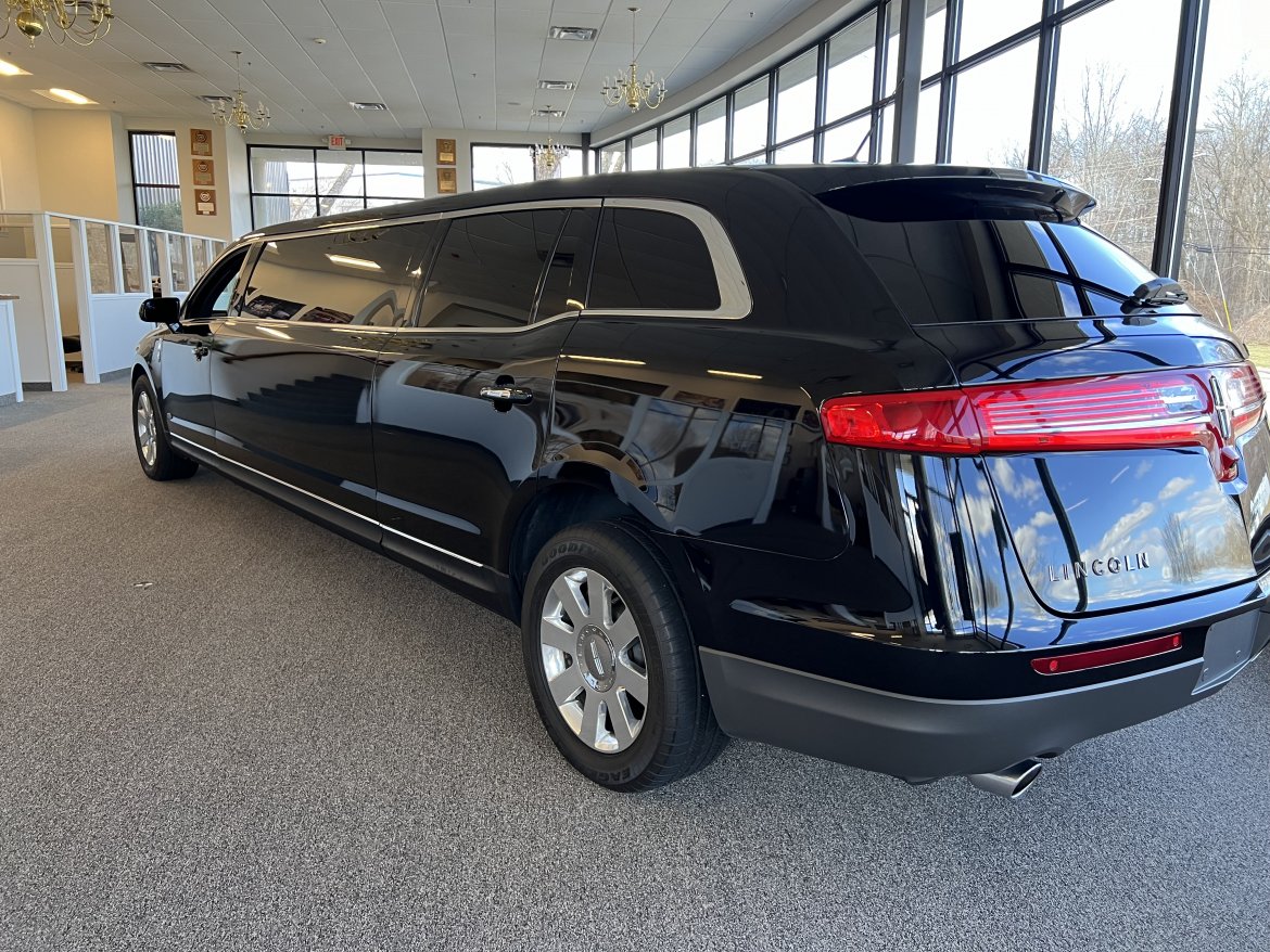 Limousine for Sale in Haverhill, MA - Photo 23