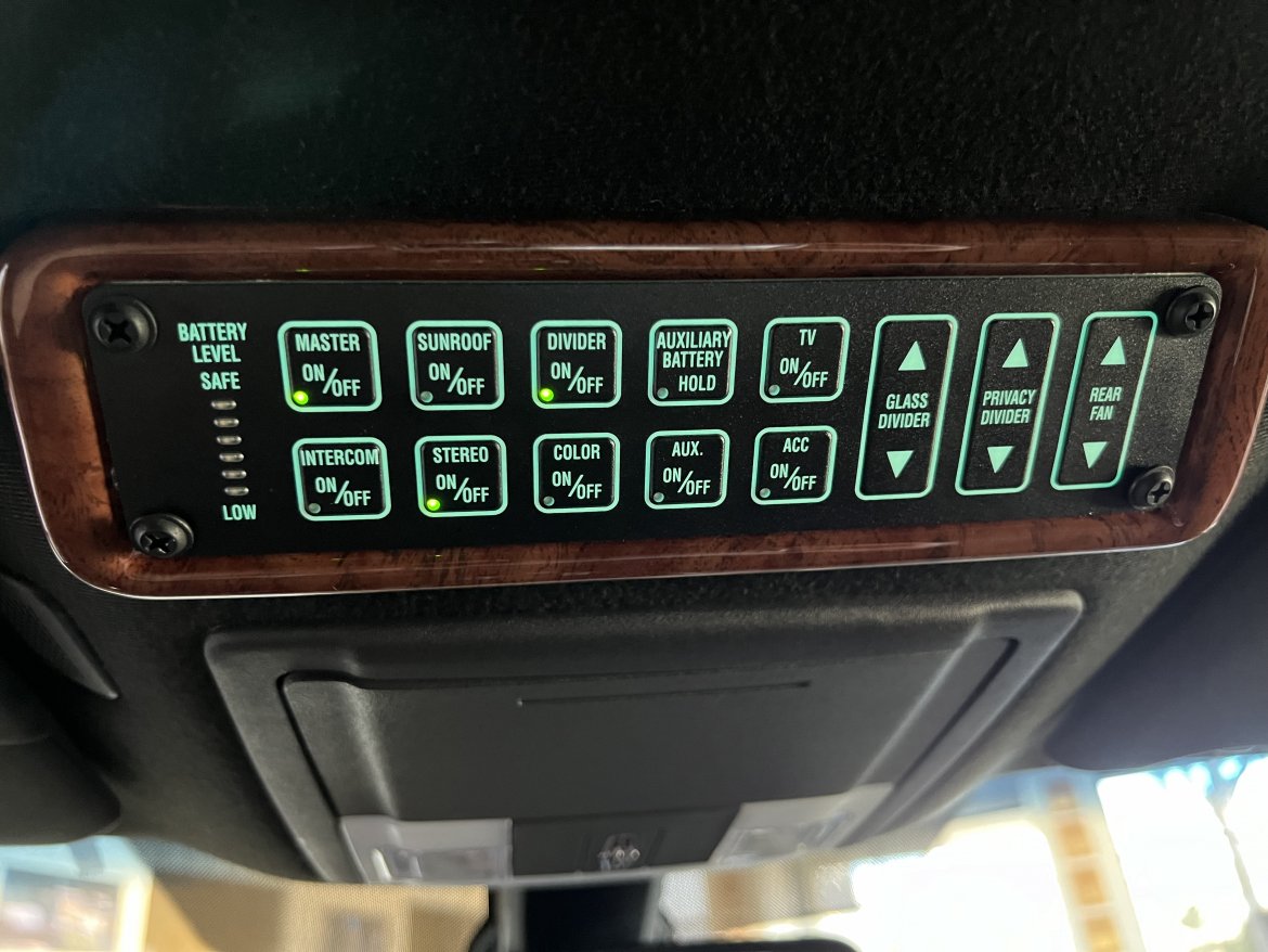 Limousine for Sale in Haverhill, MA - Photo 19