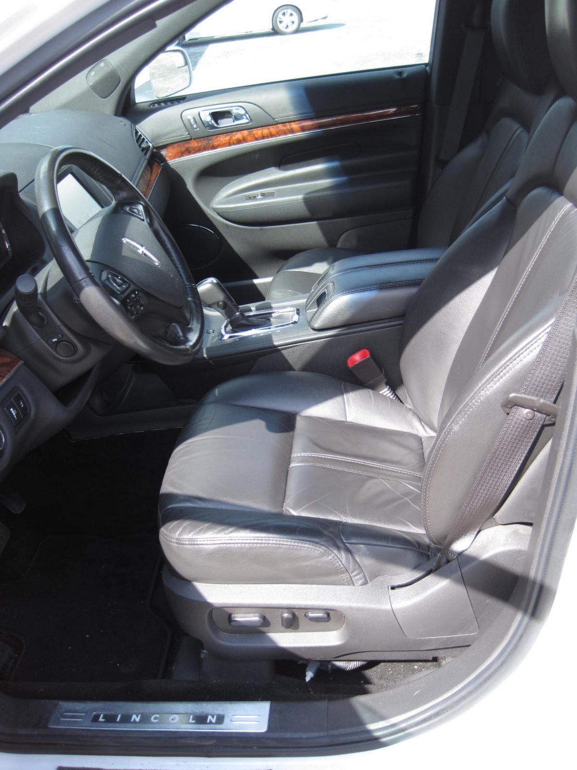 Photo of Limousine for sale: 2013 Lincoln MKT 120&quot; by Executive Coach Builders