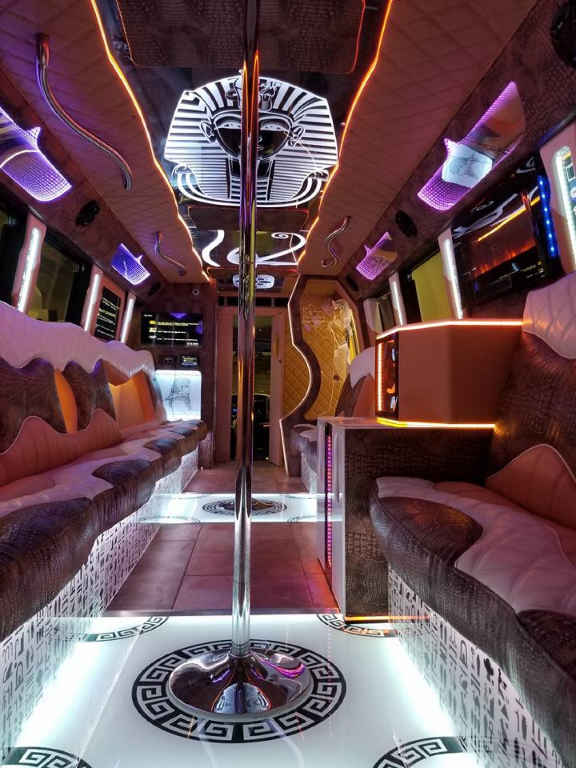 Photo of Shuttle Bus for sale: 2007 IC Bus 3200