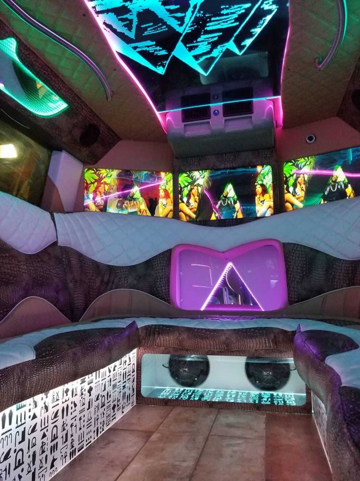 Photo of Shuttle Bus for sale: 2007 IC Bus 3200