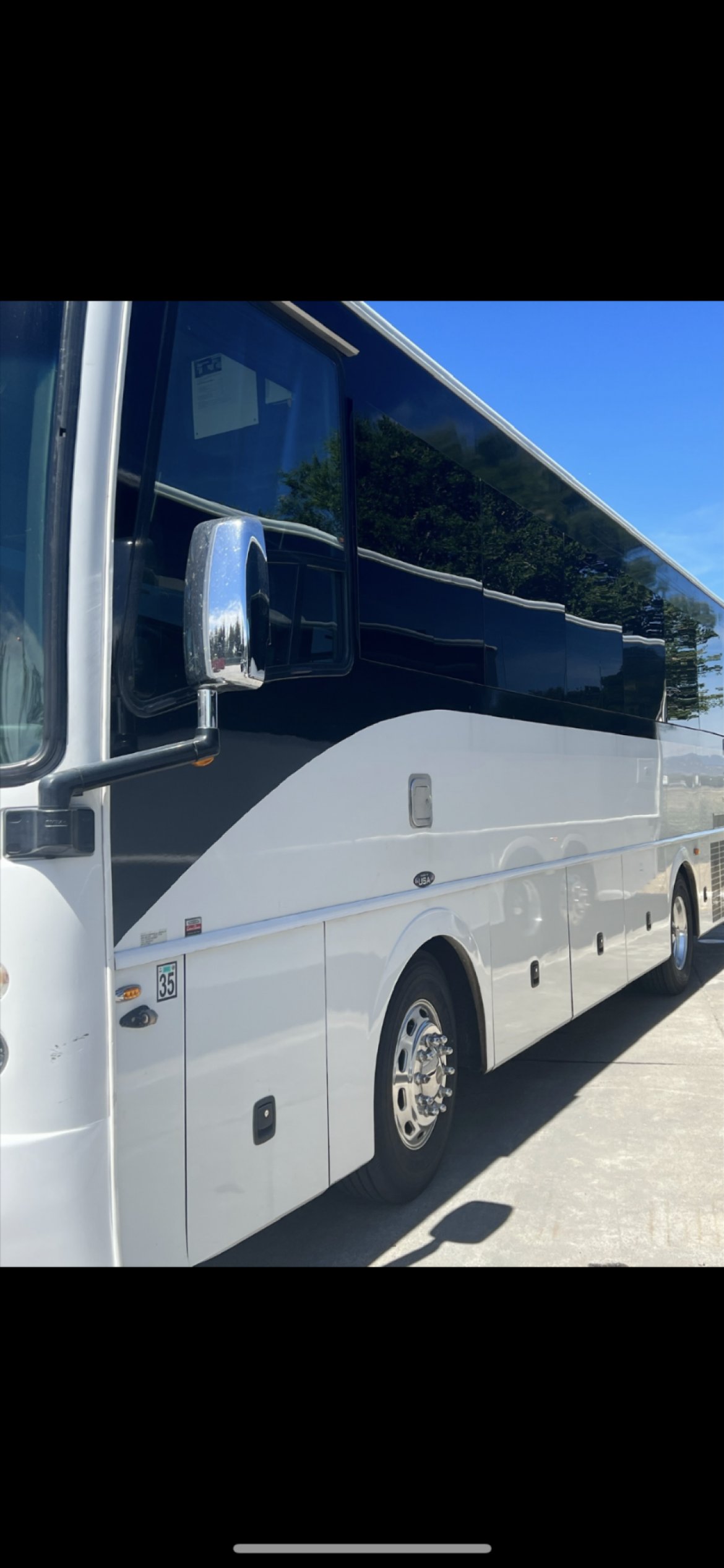 Motorcoach for Sale in Anaheim, CA - Photo 16