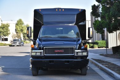 2007 GMC 5500 Limo Bus for Sale in Fontana, California, US - Photo 3