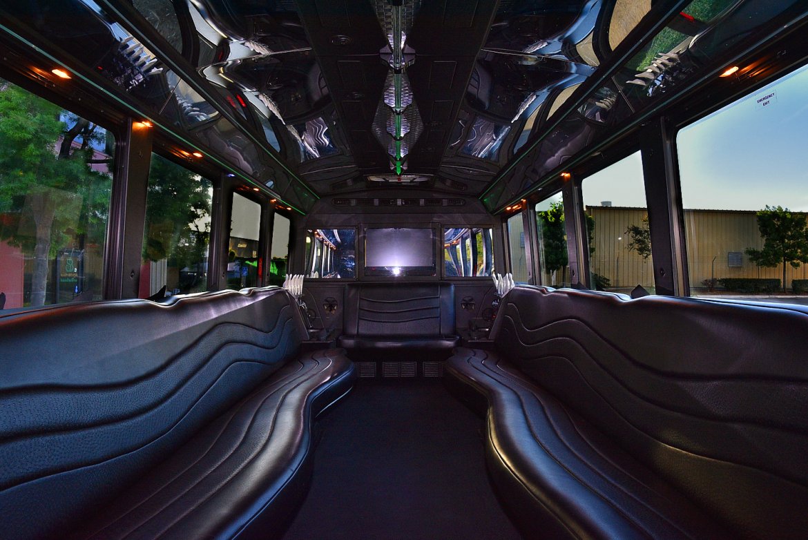 Photo of Limo Bus for sale: 2008 Chevrolet 5500 by Westwind