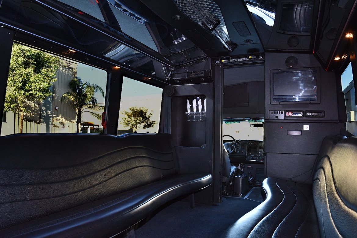 Photo of Limo Bus for sale: 2008 Chevrolet 5500 by Westwind
