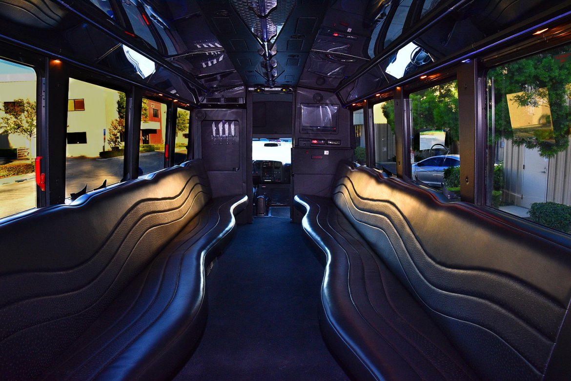 Photo of Limo Bus for sale: 2008 Chevrolet 5500 by Westwind