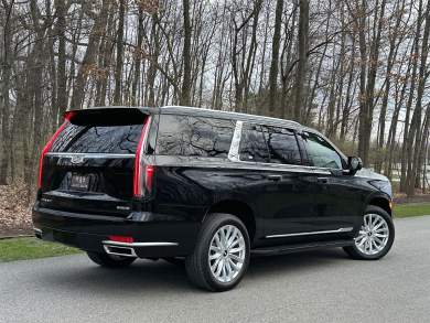 2024 Cadillac Escalade ESV 4WD 3L Diesel SUV Black/Black