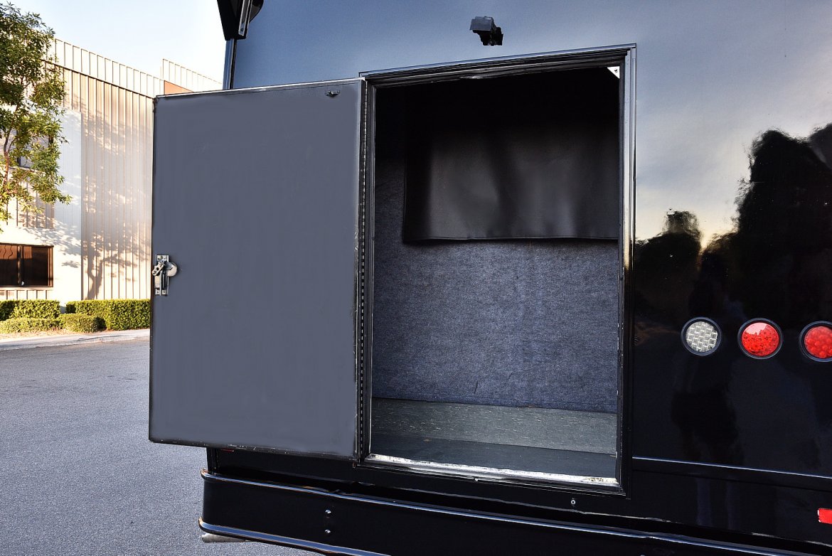 Photo of Limo Bus for sale: 2014 Ford F-550 by glaval