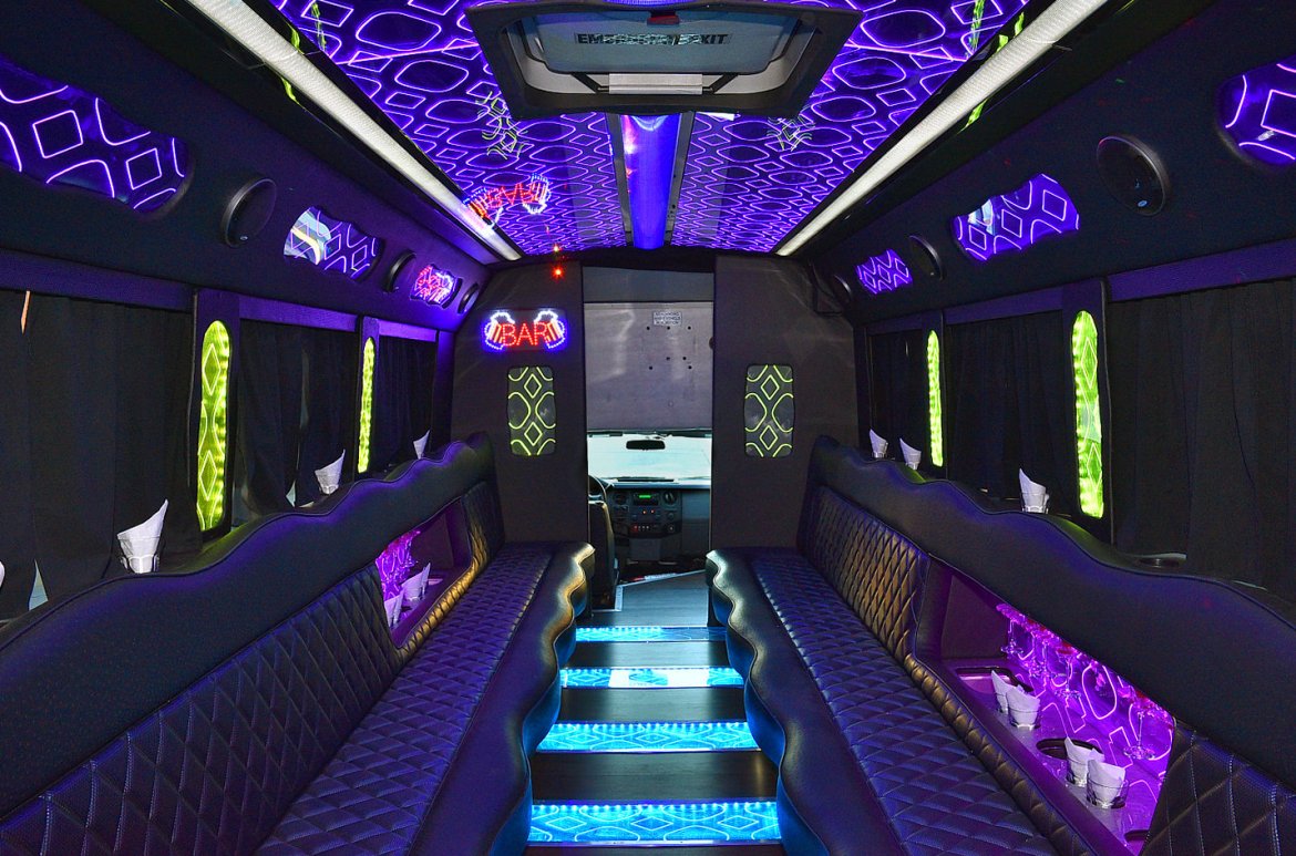 Photo of Limo Bus for sale: 2014 Ford F-550 by glaval