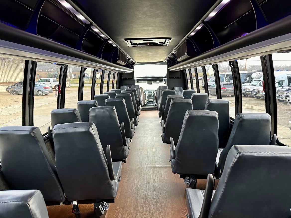 Shuttle Bus for Sale in Erie, PA - Photo 14